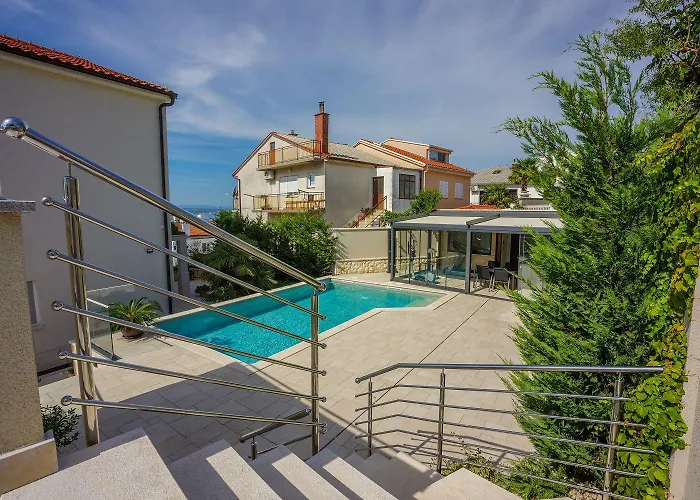 Beeindruckendes Nur 500 Meter Zum Mit Meerblick, Sauna, Gym, Pool Apartman