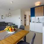 Beeindruckendes Nur 500 Meter Zum Mit Meerblick, Sauna, Gym, Pool Apartment *