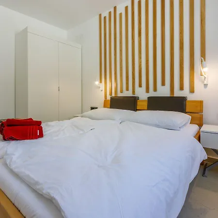 Beeindruckendes Nur 500 Meter Zum Mit Meerblick, Sauna, Gym, Pool