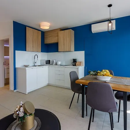 Beeindruckendes Nur 500 Meter Zum Mit Meerblick, Sauna, Gym, Pool Crikvenica