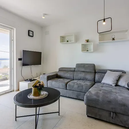 Apartmán Beeindruckendes Nur 500 Meter Zum Mit Meerblick, Sauna, Gym, Pool