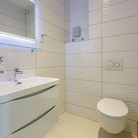 Apartmán Beeindruckendes Nur 500 Meter Zum Mit Meerblick, Sauna, Gym, Pool Crikvenica