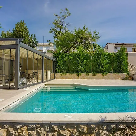 Beeindruckendes Nur 500 Meter Zum Mit Meerblick, Sauna, Gym, Pool *