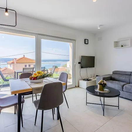 Beeindruckendes Nur 500 Meter Zum Mit Meerblick, Sauna, Gym, Pool * Crikvenica