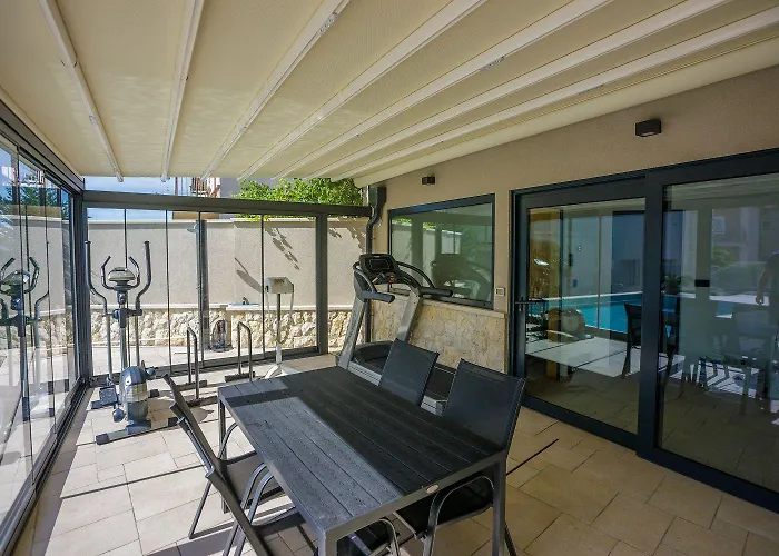 Apartmán Beeindruckendes Nur 500 Meter Zum Mit Meerblick, Sauna, Gym, Pool *